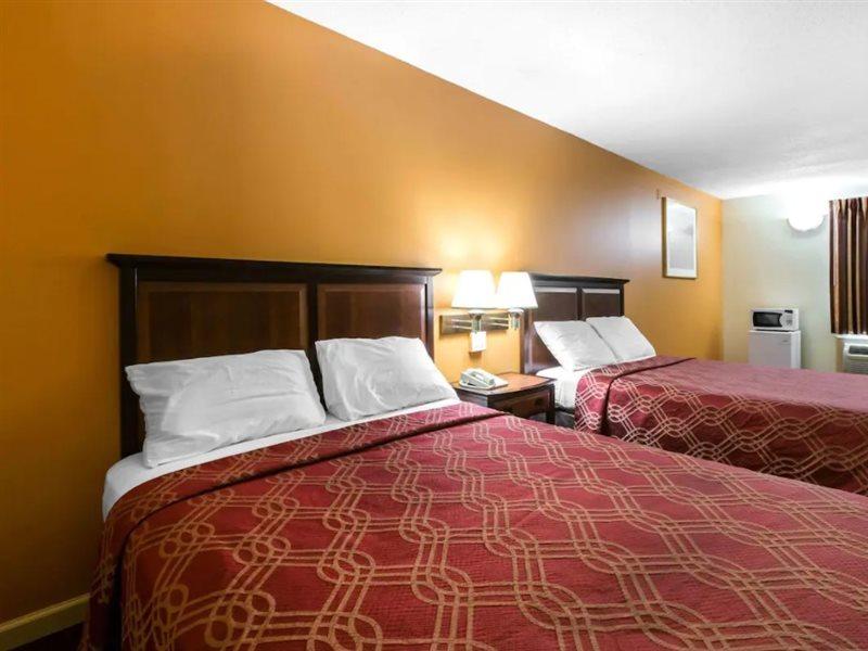 Econo Lodge At Six Flags Austell Exteriér fotografie