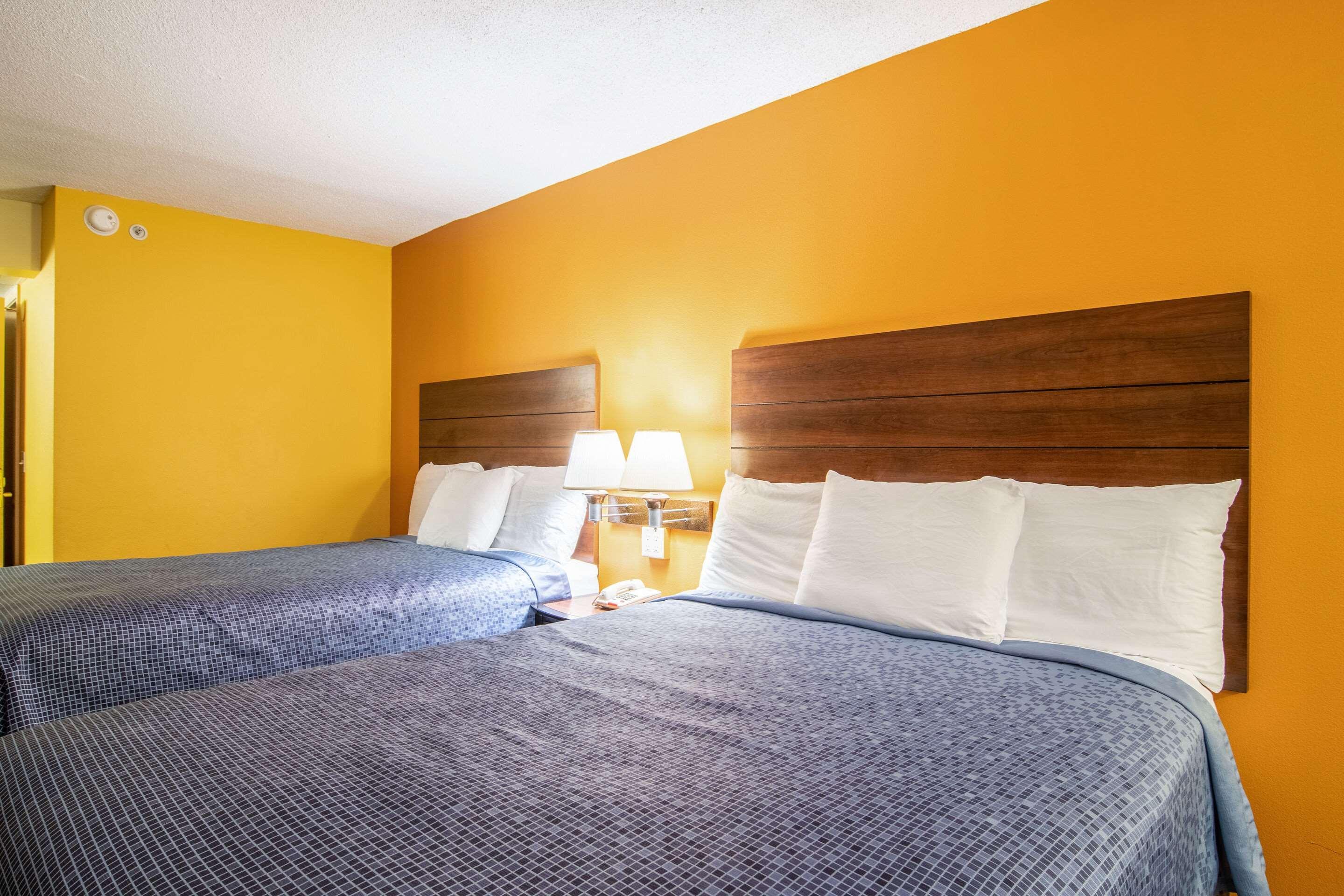Econo Lodge At Six Flags Austell Exteriér fotografie
