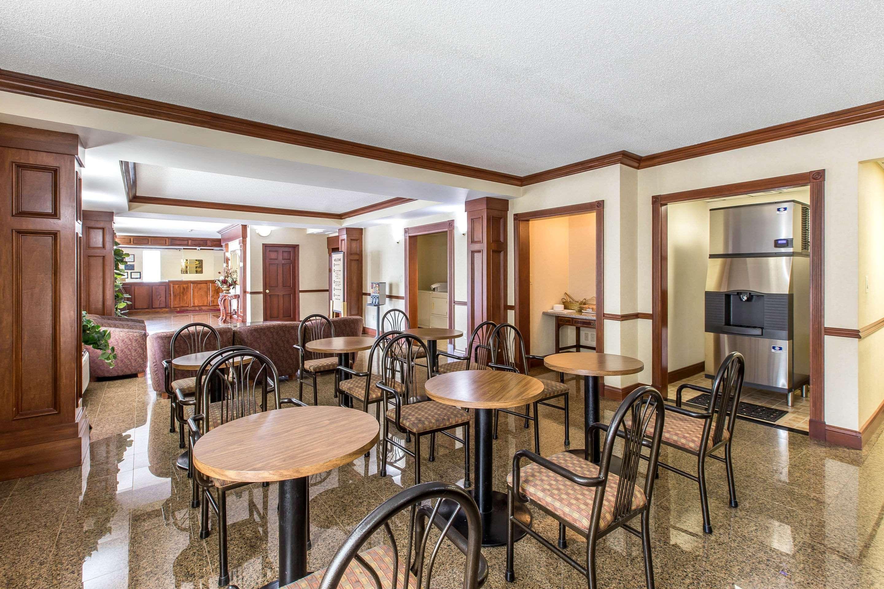 Econo Lodge At Six Flags Austell Exteriér fotografie