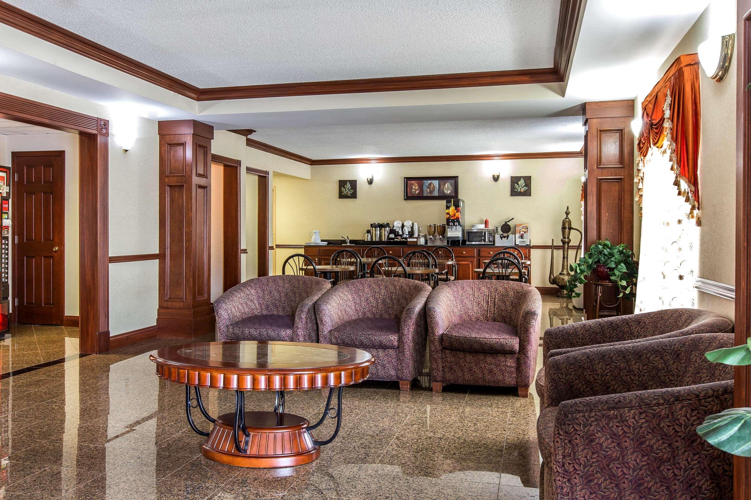 Econo Lodge At Six Flags Austell Exteriér fotografie